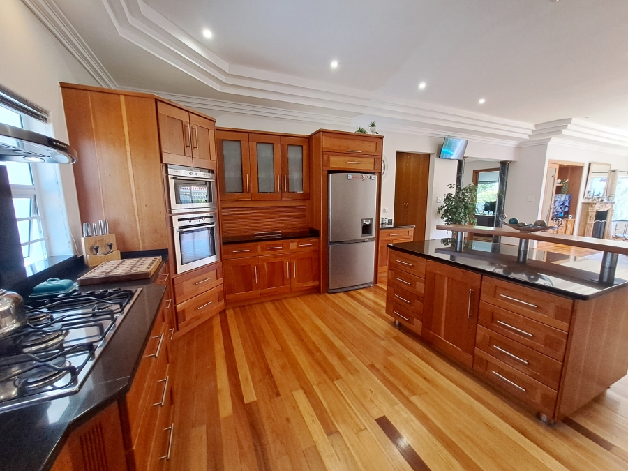 4 Bedroom Property for Sale in Steynsrust Western Cape